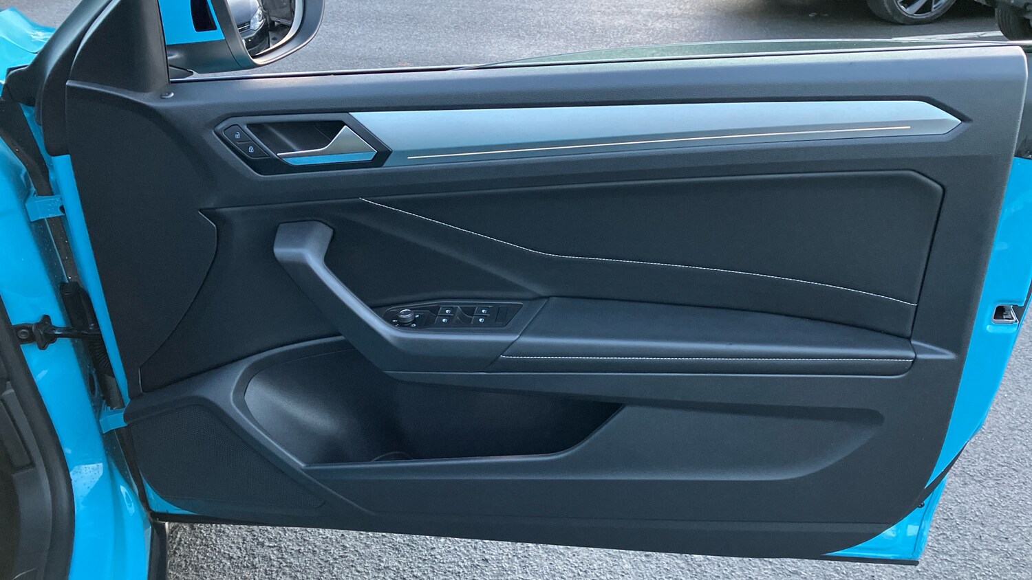 Used Volkswagen T-Roc 2025 for sale - 76762315: Photo 19