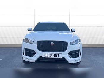 Used Jaguar F-Pace 2019 for sale - 75820373: Photo