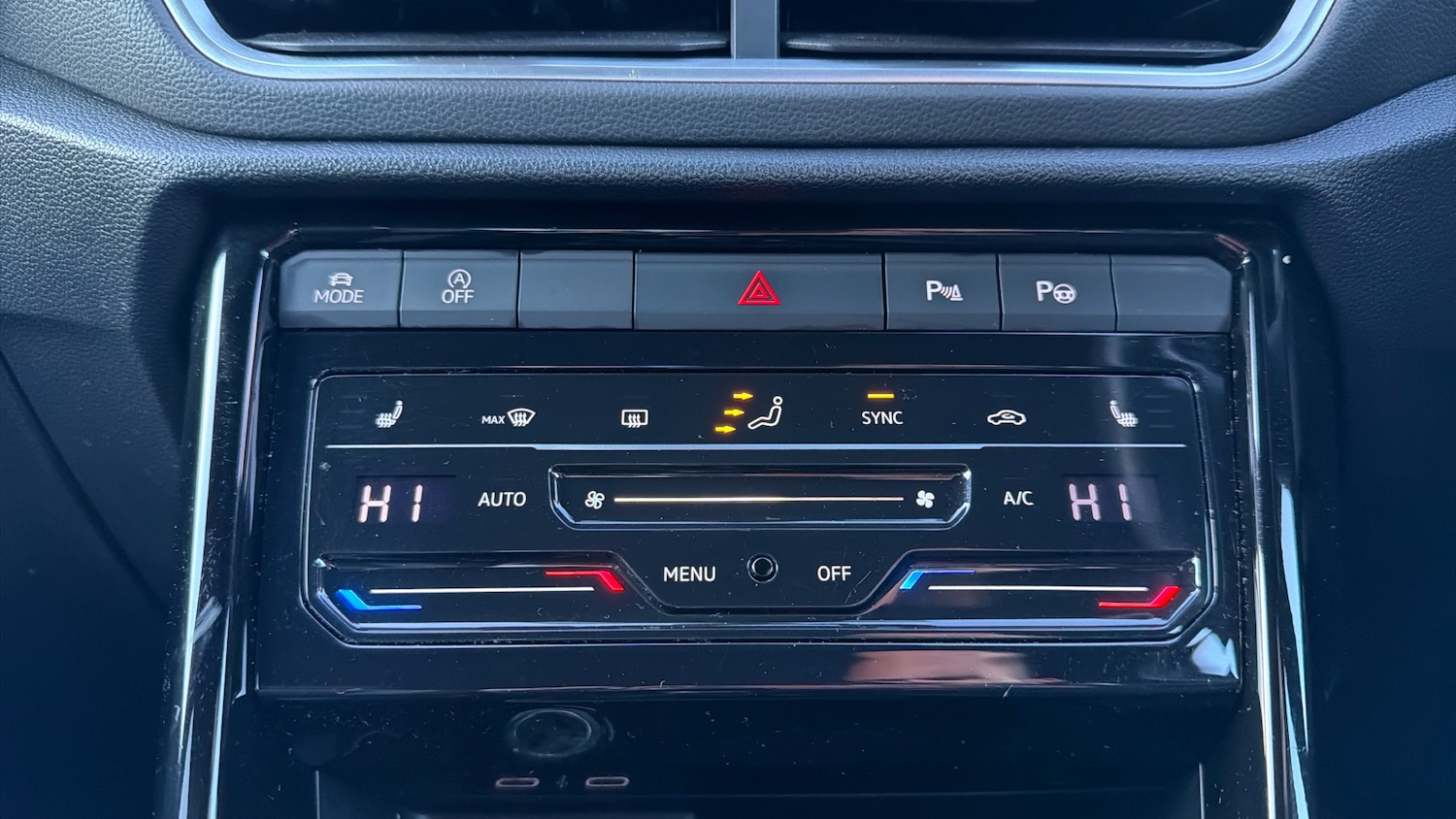 Used Volkswagen T-Roc 2022 for sale - 77138483: Photo 13