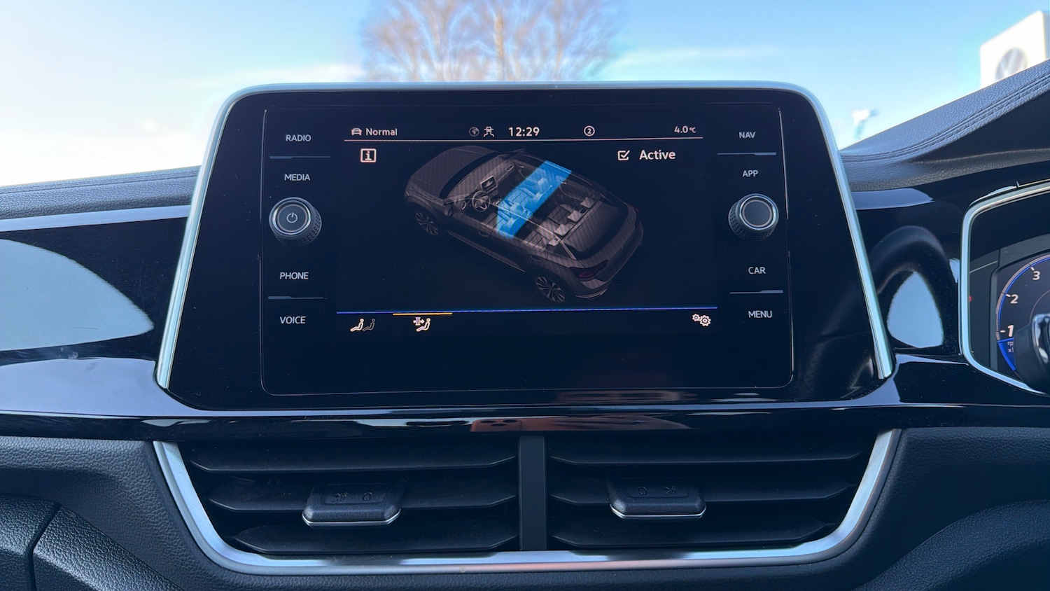 Used Volkswagen T-Roc 2022 for sale - 77138483: Photo 33