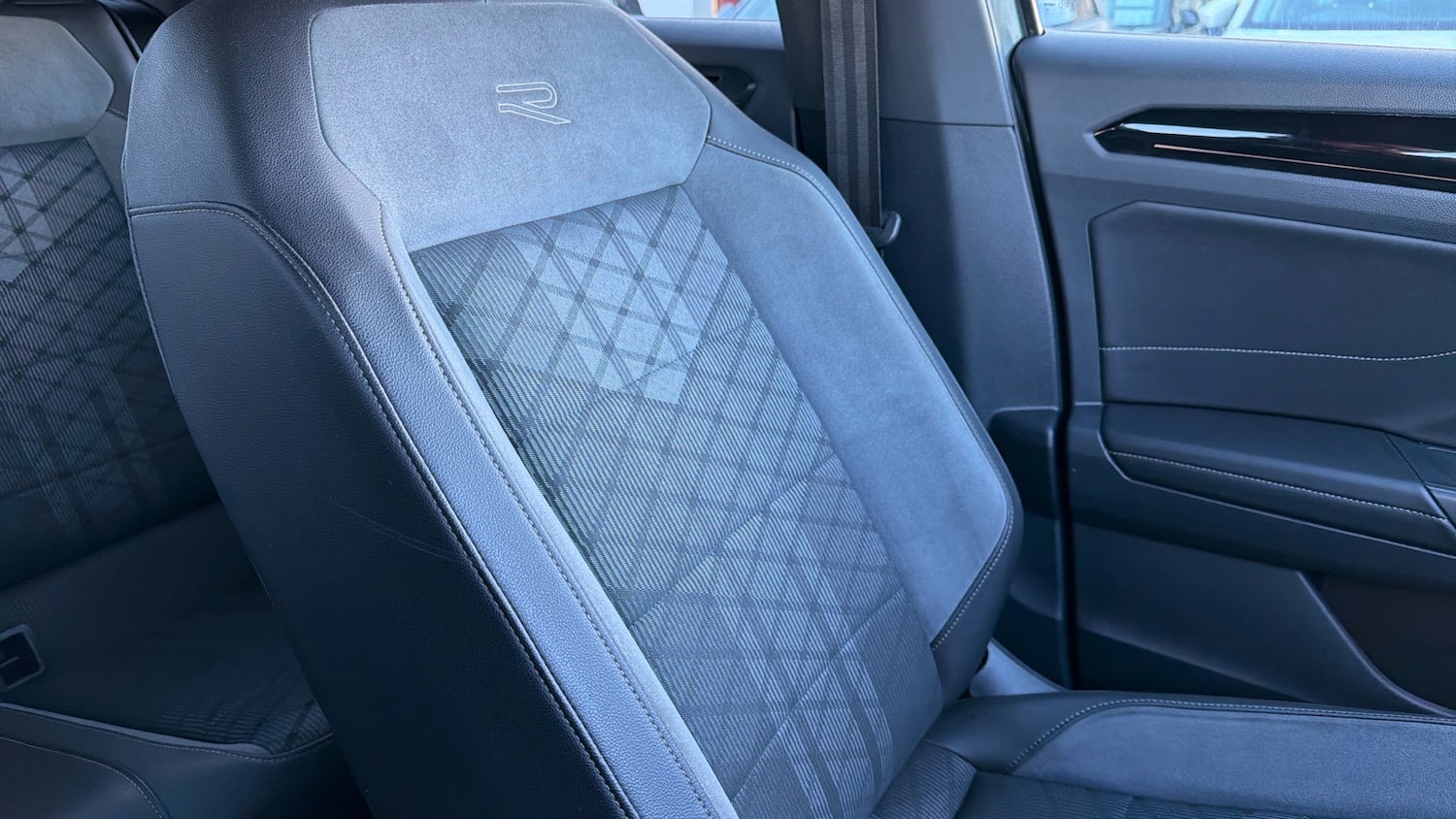 Used Volkswagen T-Roc 2022 for sale - 77138483: Photo 38