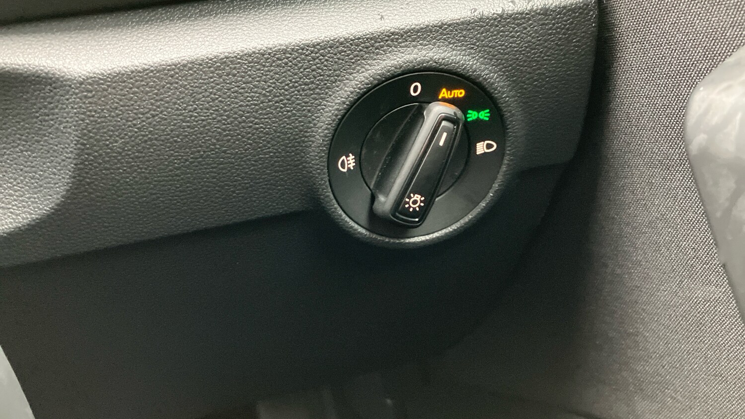 Used Volkswagen T-Roc 2022 for sale - 76557308: Photo 23