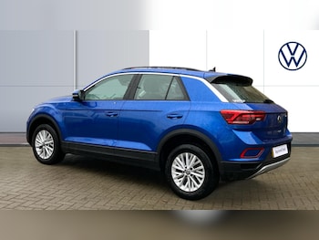 Used Volkswagen T-Roc 2022 for sale - 76557308: Photo