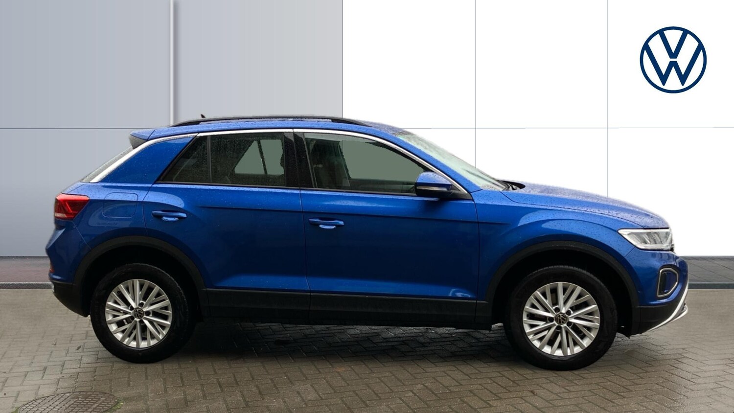 Used Volkswagen T-Roc 2022 for sale - 76557308: Photo 4