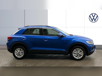 Used Volkswagen T-Roc 2022 for sale - 76557308: Photo