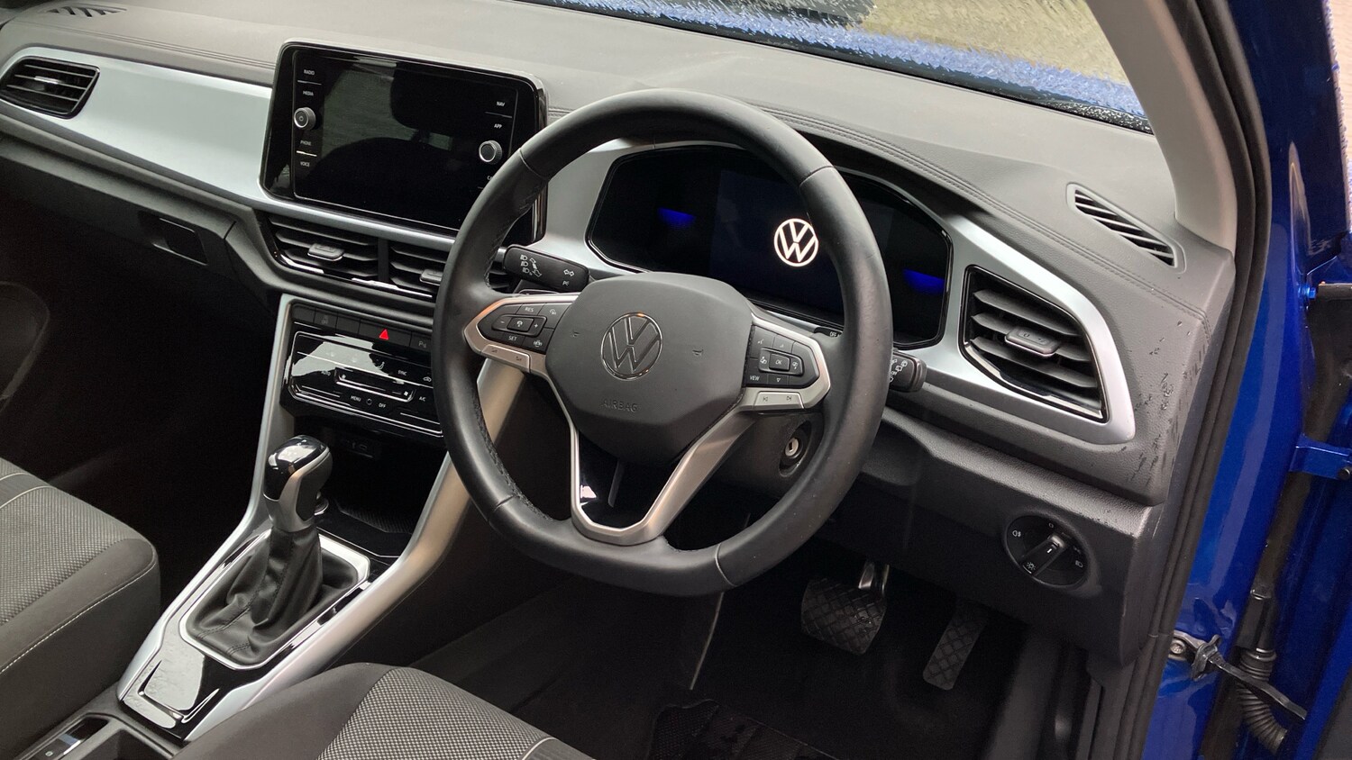 Used Volkswagen T-Roc 2022 for sale - 76557308: Photo 6