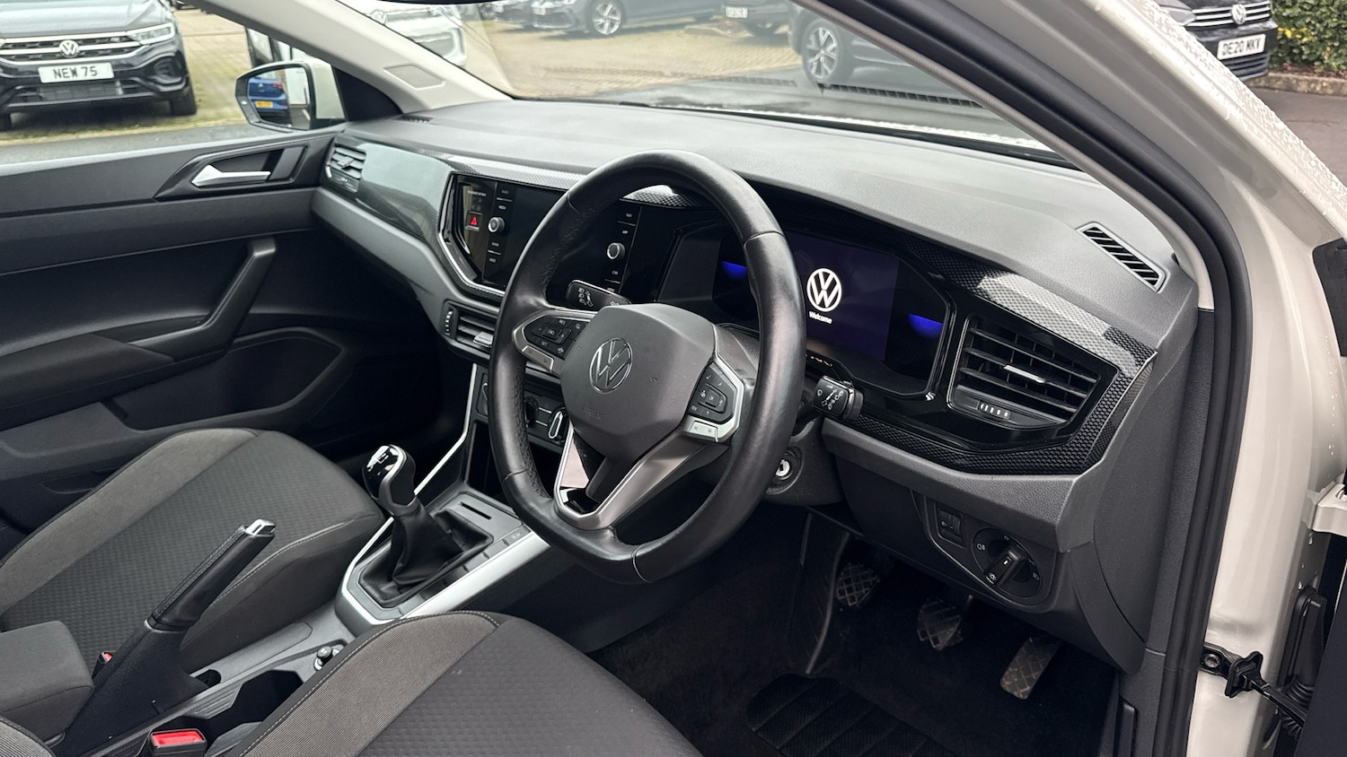 Used Volkswagen Polo 2023 for sale - 77325967: Photo 6