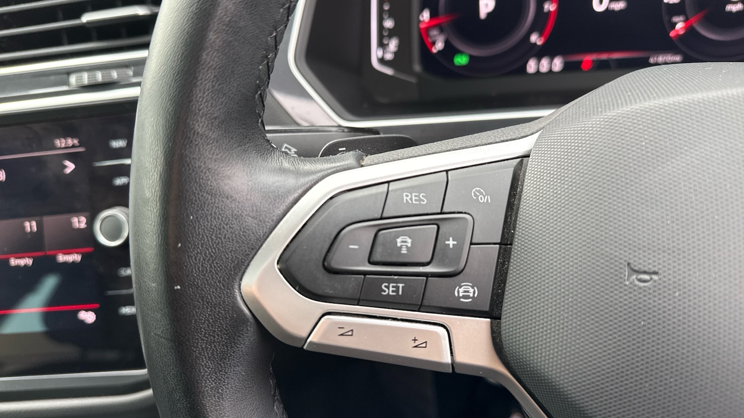 Used Volkswagen Tiguan 2021 for sale - 76343876: Photo 17