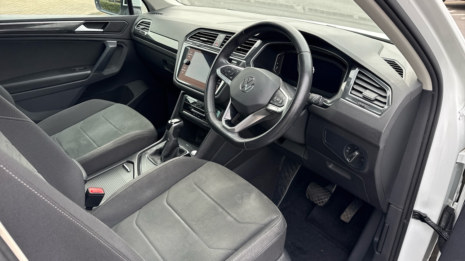 Used Volkswagen Tiguan 2021 for sale - 76343876: Photo 6