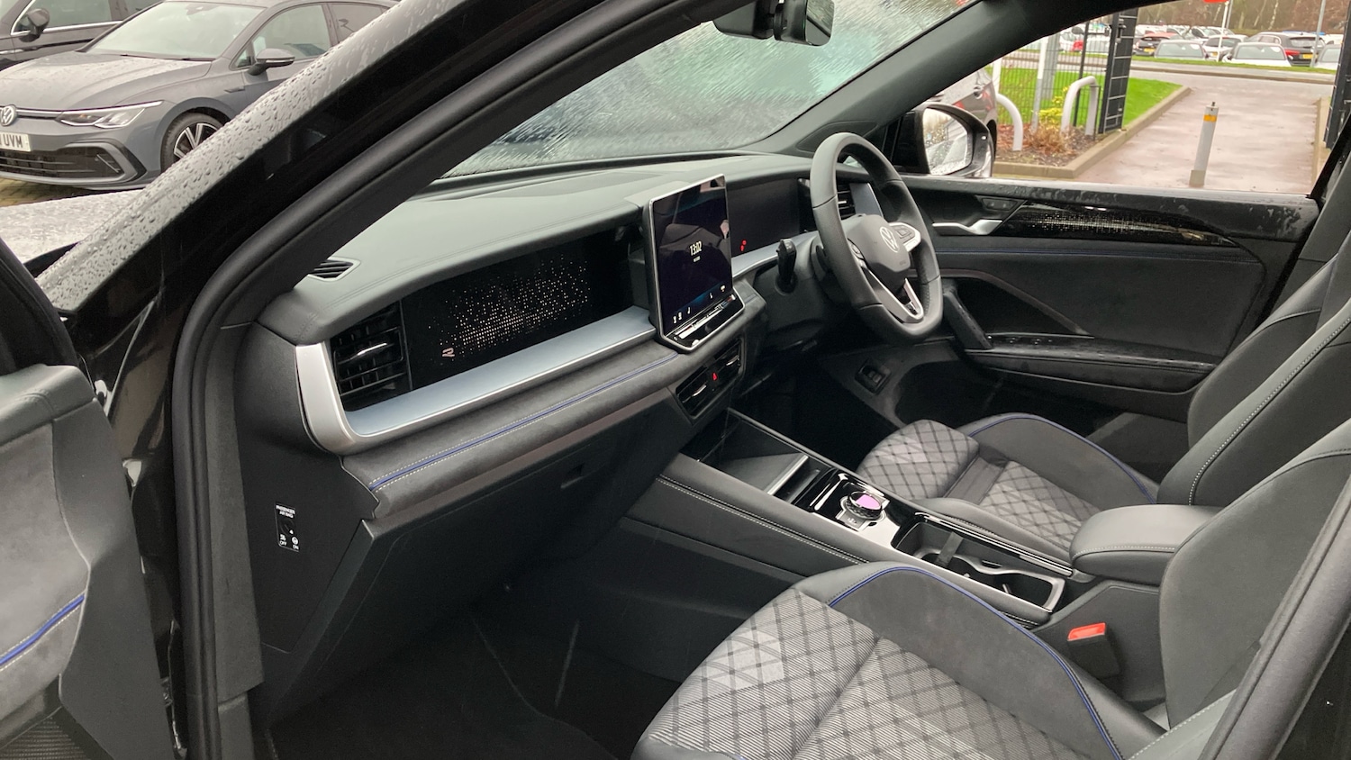 Used Volkswagen Touran 2025 for sale - 77022737: Photo 2