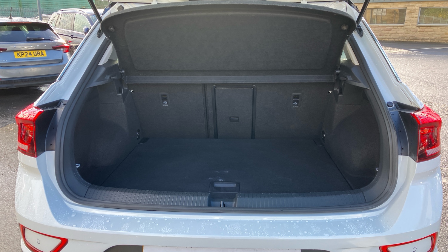 Used Volkswagen T-Roc 2023 for sale - 76451793: Photo 20