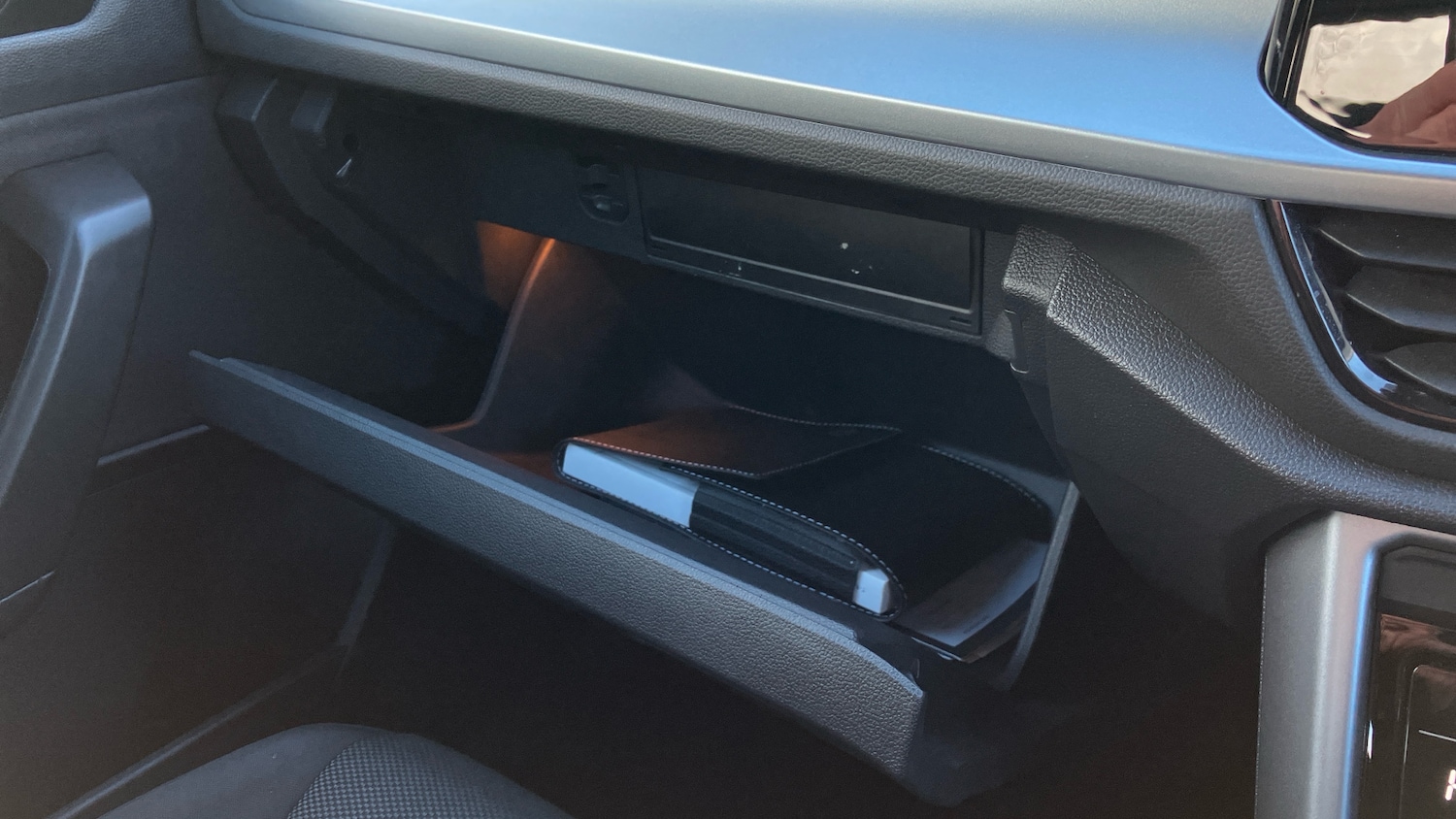 Used Volkswagen T-Roc 2023 for sale - 76451793: Photo 23