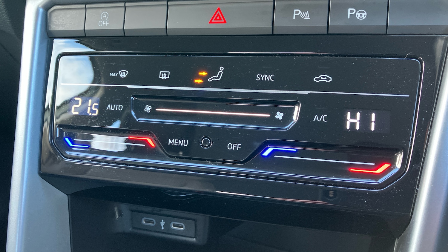 Used Volkswagen T-Roc 2023 for sale - 76451793: Photo 26