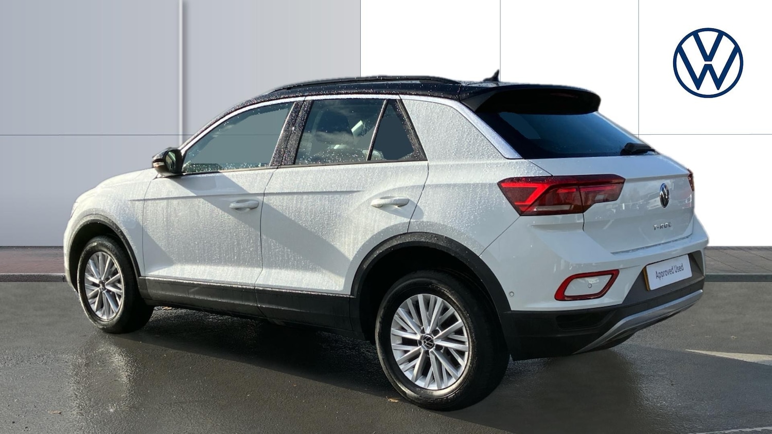 Used Volkswagen T-Roc 2023 for sale - 76451793: Photo 3