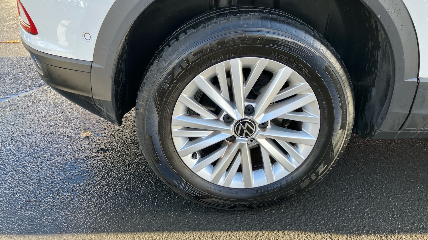 Used Volkswagen T-Roc 2023 for sale - 76451793: Photo 34