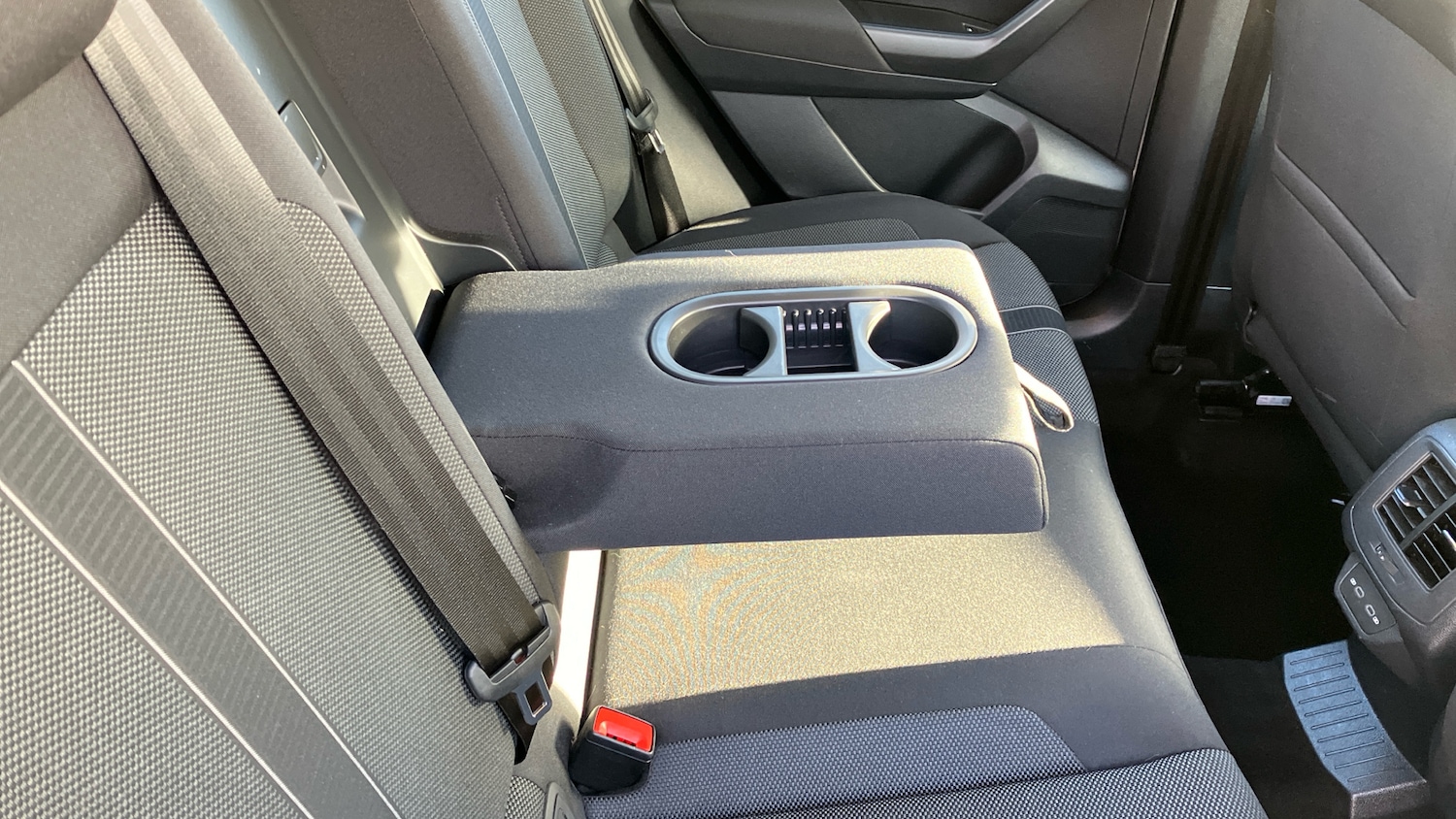 Used Volkswagen T-Roc 2023 for sale - 76451793: Photo 39