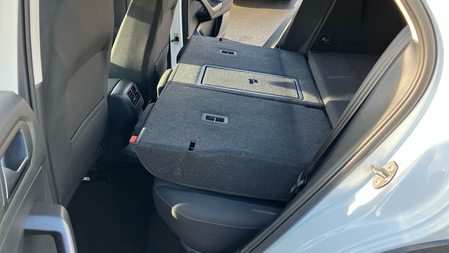 Used Volkswagen T-Roc 2023 for sale - 76451793: Photo 41