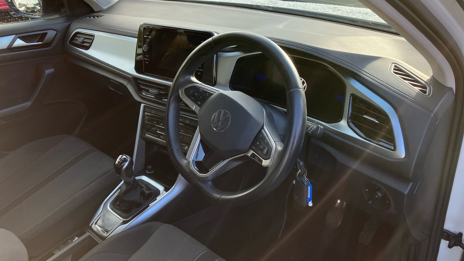 Used Volkswagen T-Roc 2023 for sale - 76451793: Photo 6