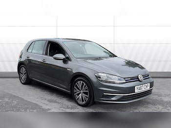 Used Volkswagen Golf 2017 for sale - 78775493: Photo