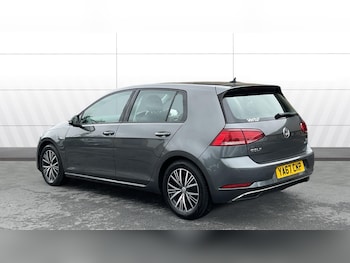 Used Volkswagen Golf 2017 for sale - 78775493: Photo