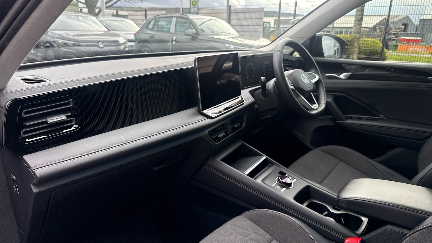 Used Volkswagen Tiguan 2025 for sale - 77834212: Photo 2