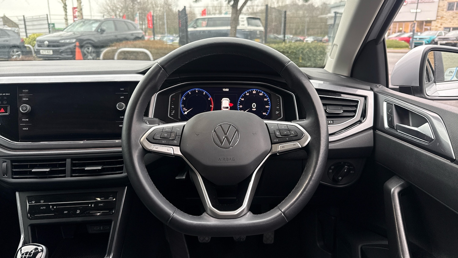 Used Volkswagen Polo 2024 for sale - 77367492: Photo 10