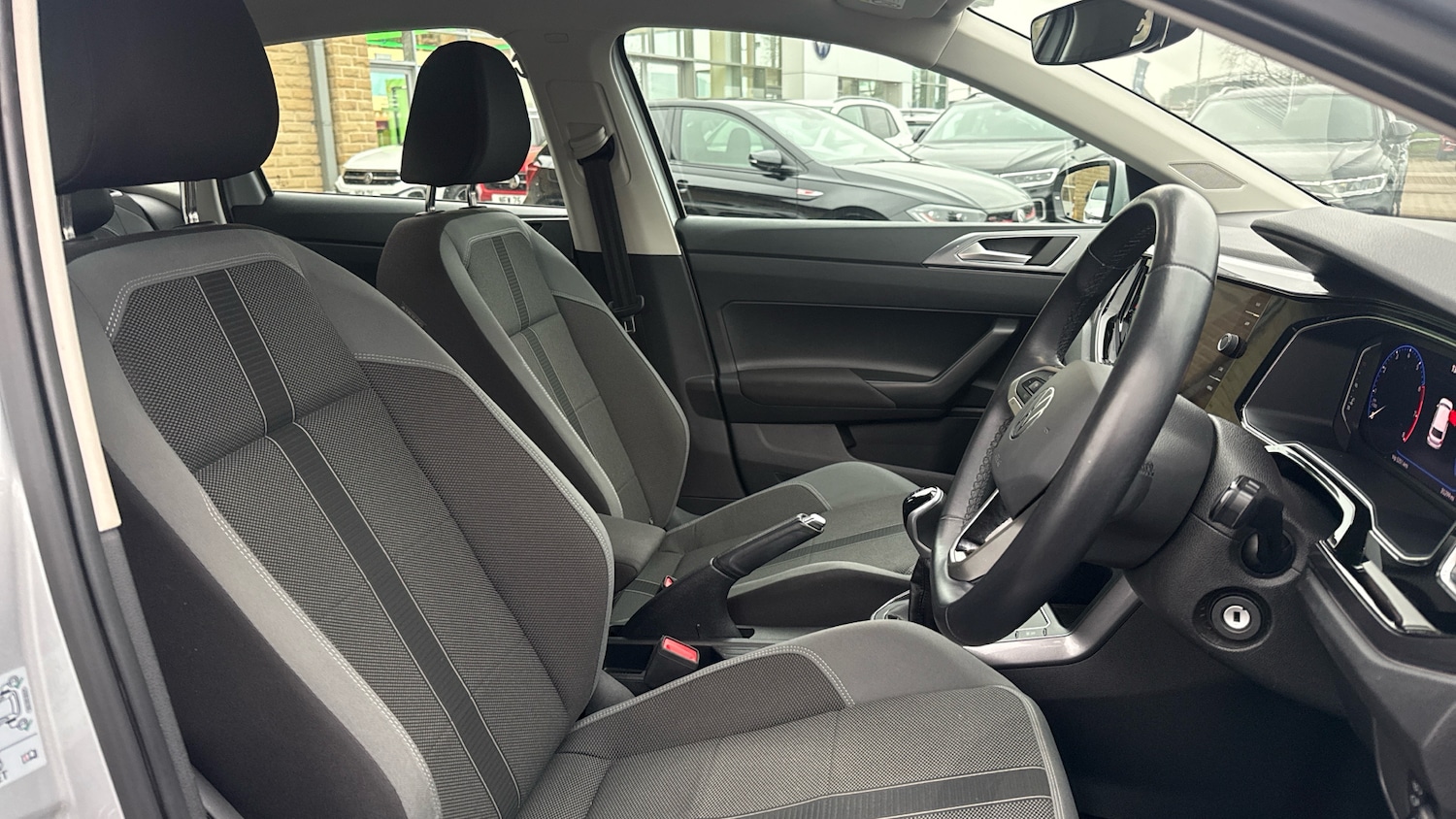 Used Volkswagen Polo 2024 for sale - 77367492: Photo 15