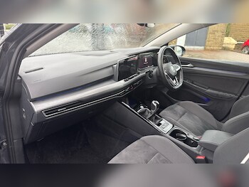 Used Volkswagen Golf 2023 for sale - 77363919: Photo