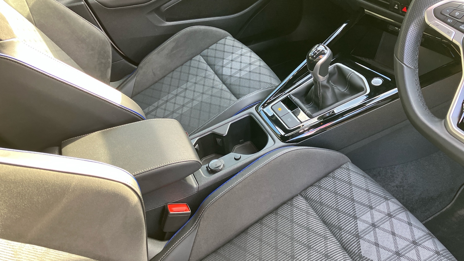 Used Volkswagen Golf 2024 for sale - 76384881: Photo 14