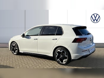 Used Volkswagen Golf 2024 for sale - 76384881: Photo