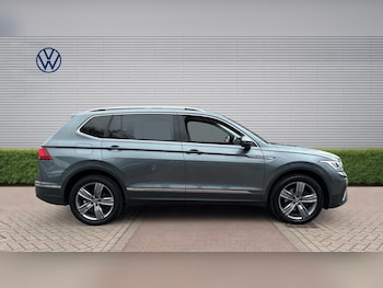 Used Volkswagen Tiguan Allspace 2023 for sale - 79017171: Photo