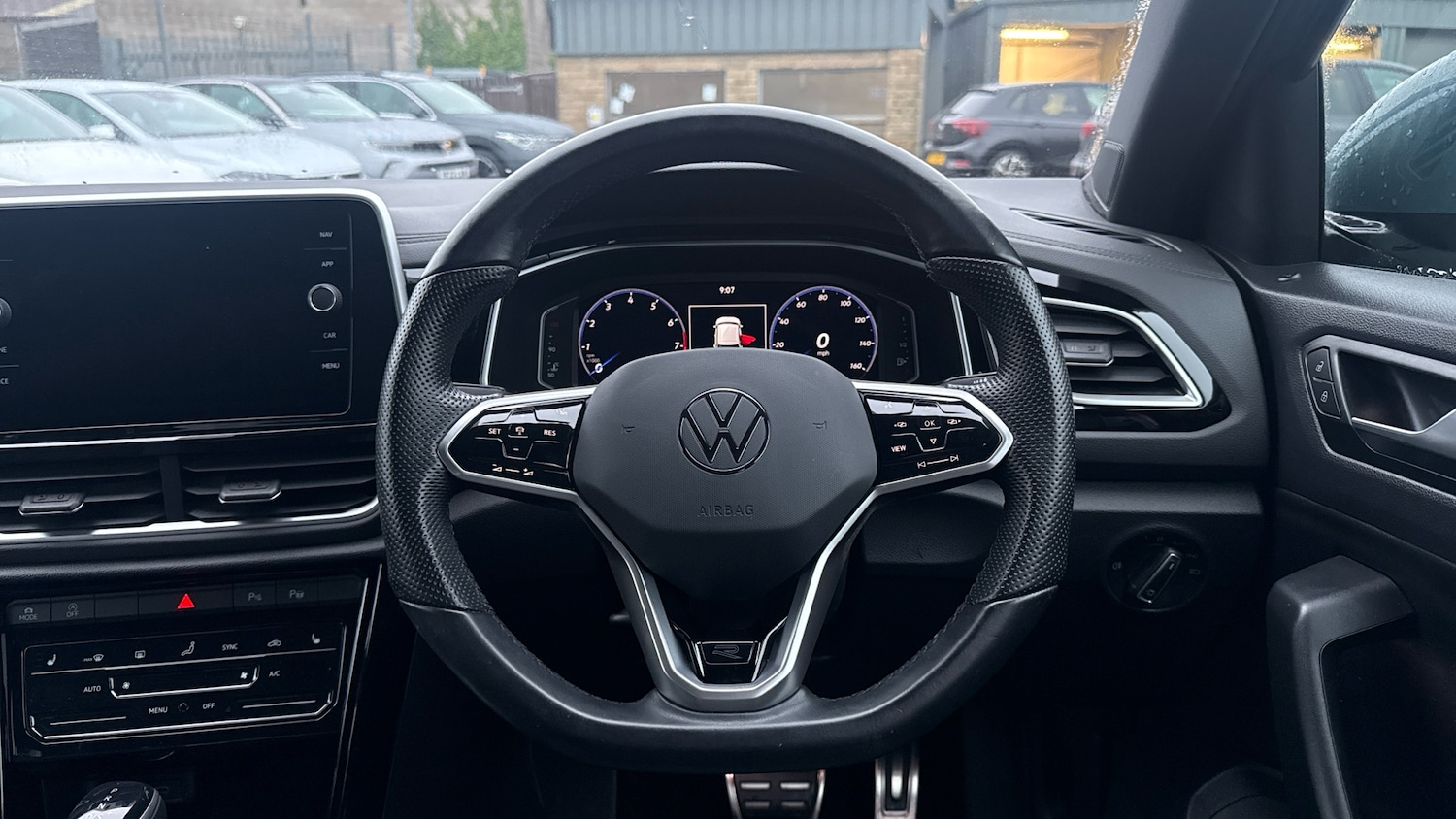 Used Volkswagen T-Roc 2022 for sale - 77271262: Photo 10