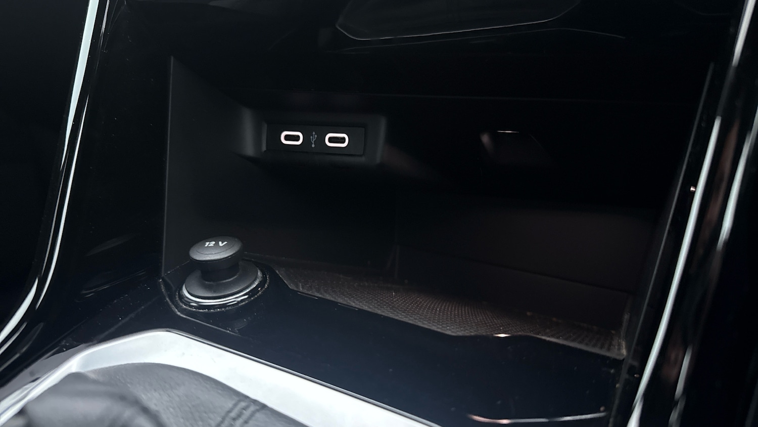 Used Volkswagen T-Roc 2022 for sale - 77271262: Photo 32