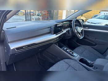 Used Volkswagen Golf 2020 for sale - 77196377: Photo