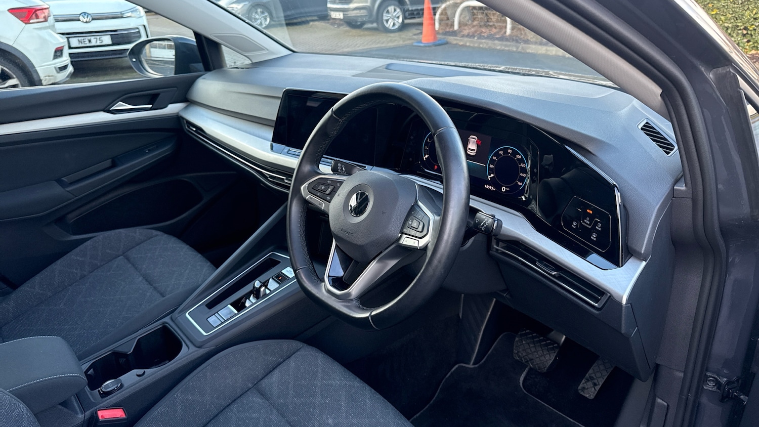 Used Volkswagen Golf 2020 for sale - 77196377: Photo 6