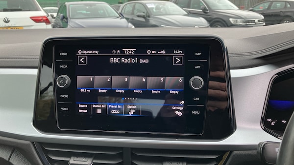 Used Volkswagen T-Roc 2022 for sale - 76219079: Photo 12