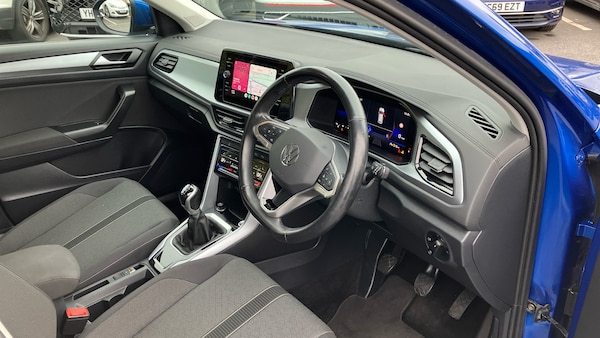 Used Volkswagen T-Roc 2022 for sale - 76219079: Photo 6