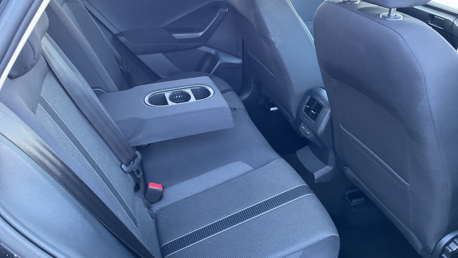 Used Volkswagen T-Roc 2025 for sale - 77247249: Photo 22