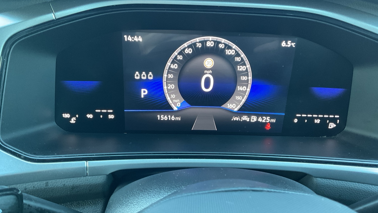 Used Volkswagen T-Roc 2025 for sale - 77247249: Photo 28