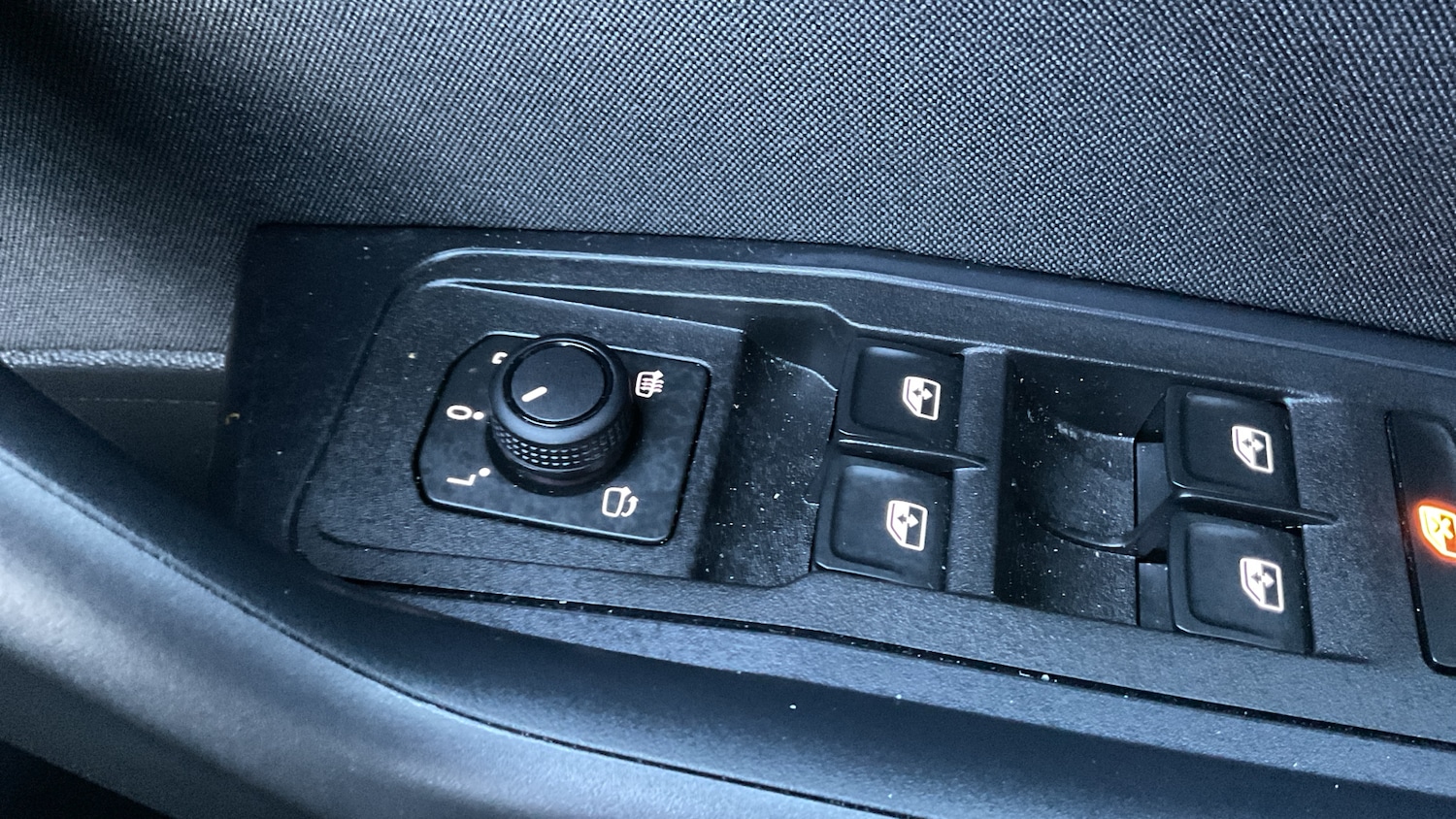 Used Volkswagen T-Roc 2025 for sale - 77247249: Photo 29