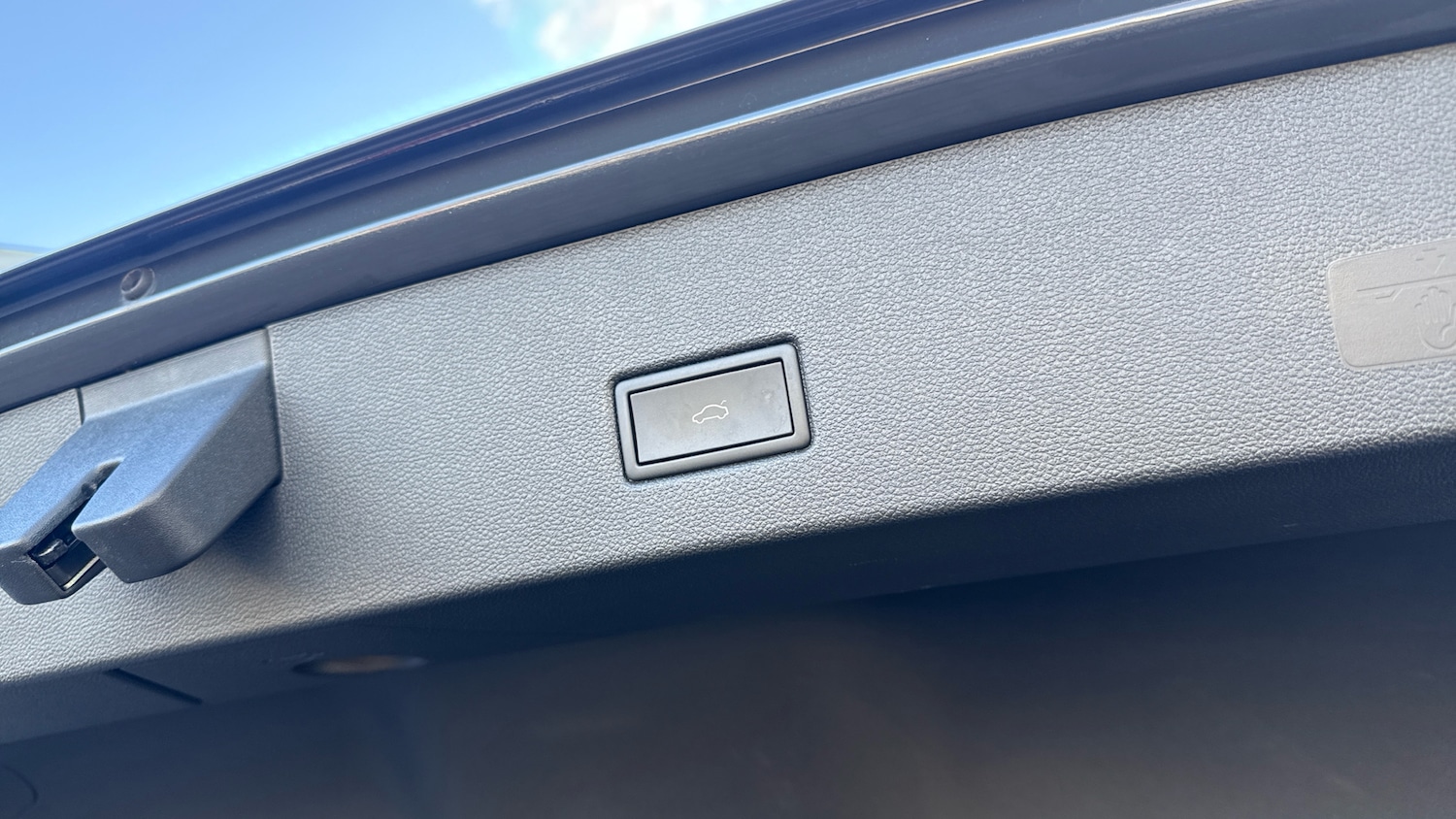 Used Volkswagen T-Roc 2022 for sale - 77946959: Photo 28