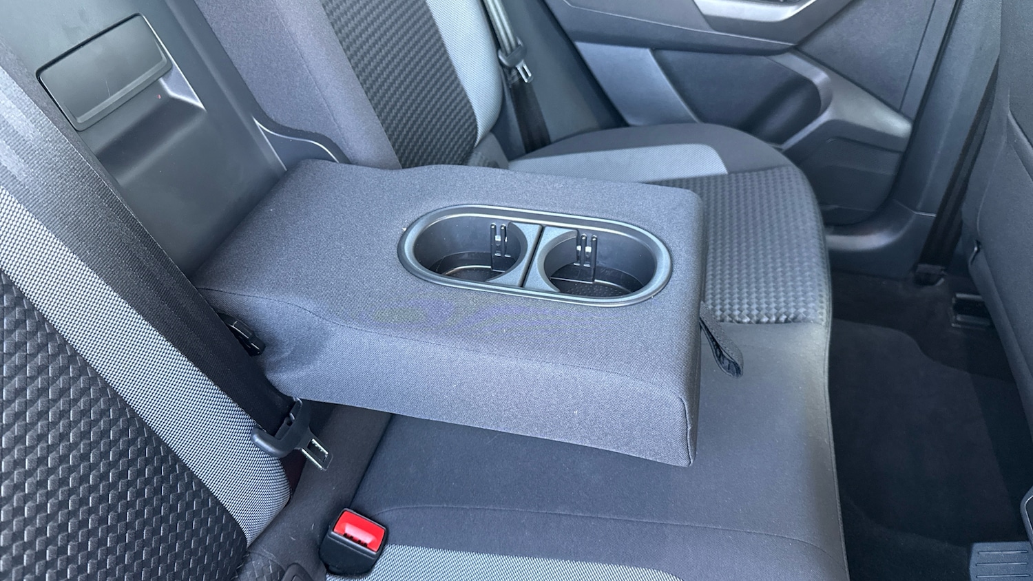 Used Volkswagen T-Roc 2022 for sale - 77946959: Photo 30