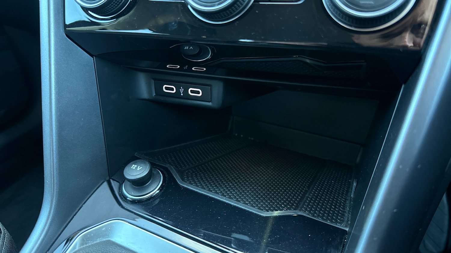 Used Volkswagen T-Roc 2022 for sale - 77946959: Photo 33