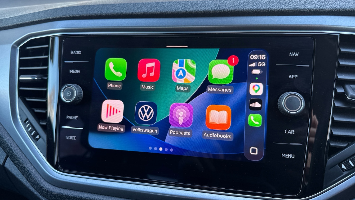 Used Volkswagen T-Roc 2022 for sale - 77946959: Photo 36