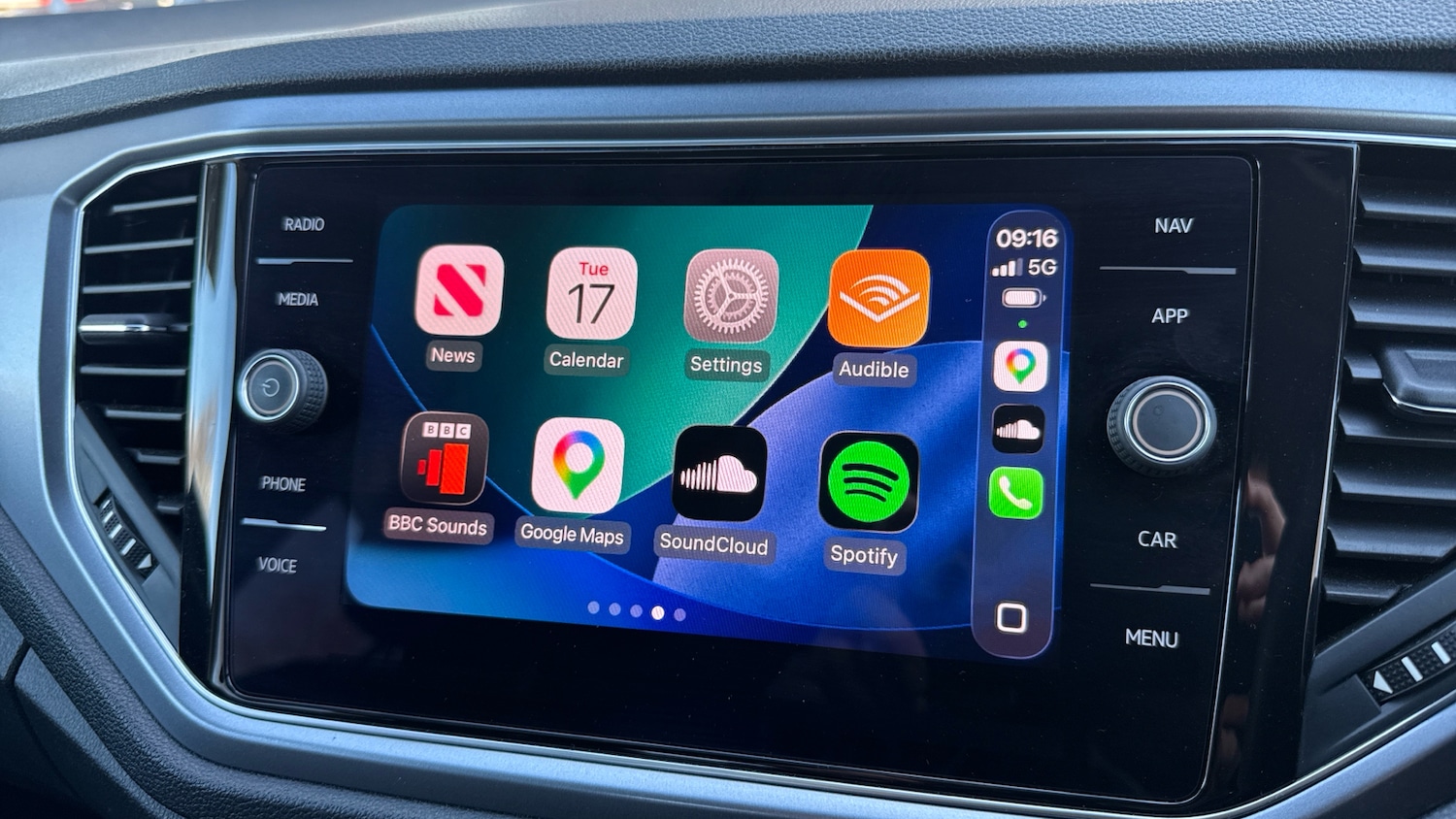 Used Volkswagen T-Roc 2022 for sale - 77946959: Photo 37