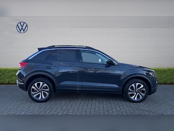 Used Volkswagen T-Roc 2022 for sale - 77946959: Photo