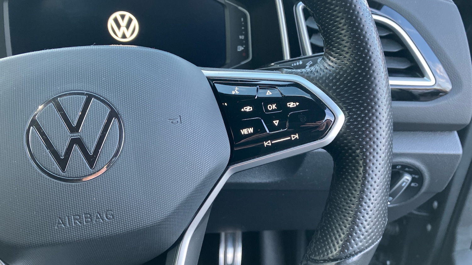 Used Volkswagen T-Roc 2022 for sale - 76971084: Photo 18