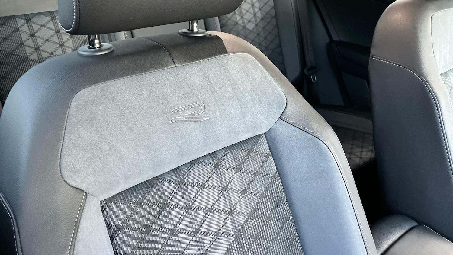 Used Volkswagen T-Roc 2022 for sale - 76971084: Photo 31