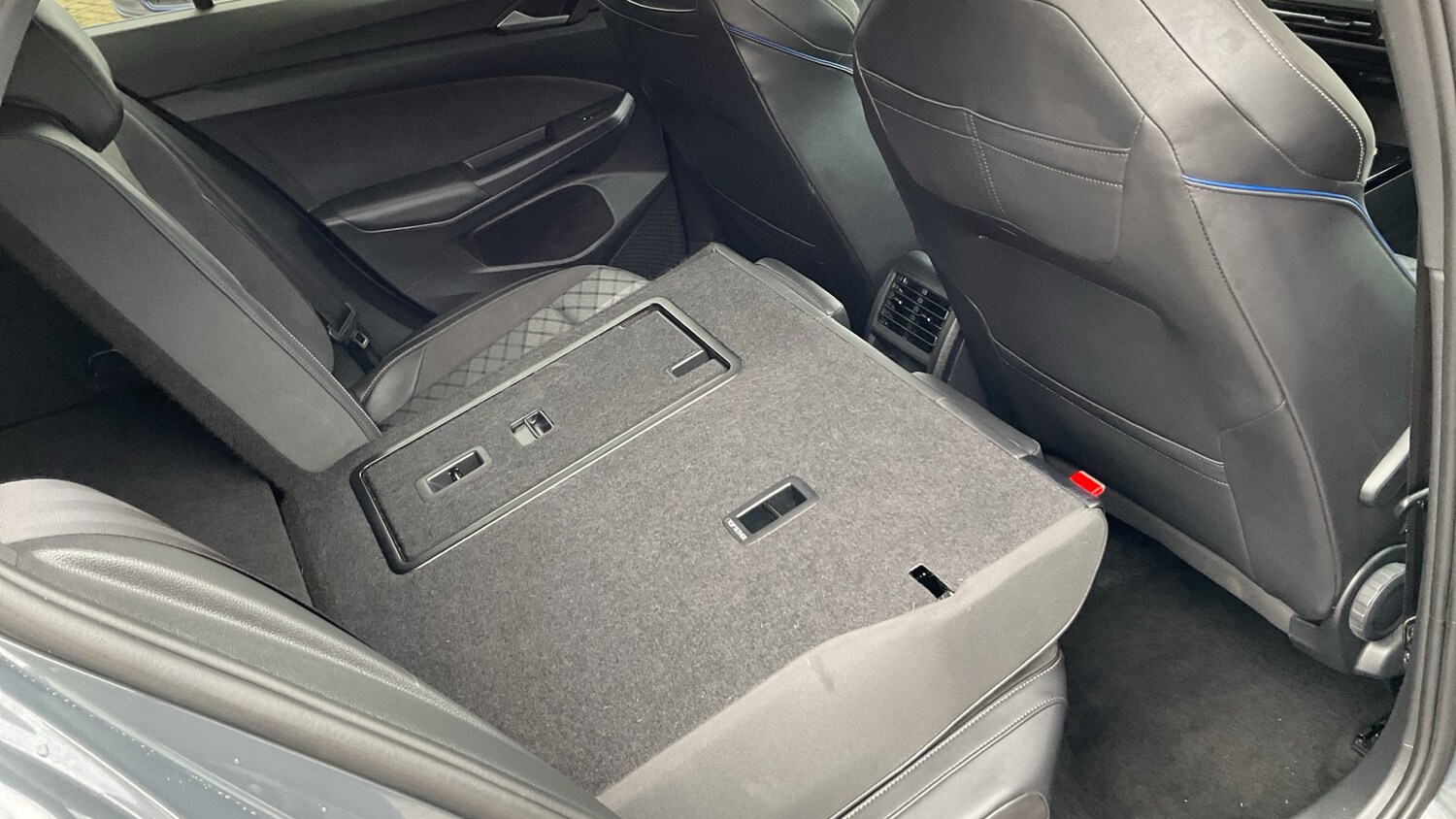 Used Volkswagen Golf 2024 for sale - 78081619: Photo 41