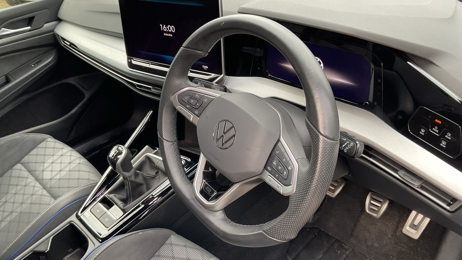 Used Volkswagen Golf 2024 for sale - 78081619: Photo 6